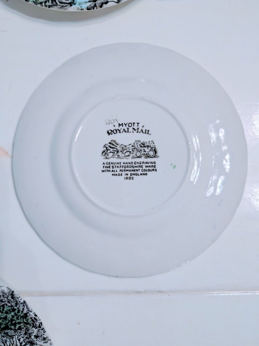 Set of 7 VTG Myott Royal Mail Salad Plates 6 3/4" Red Roof Staffordshire England - Picture 3 of 5